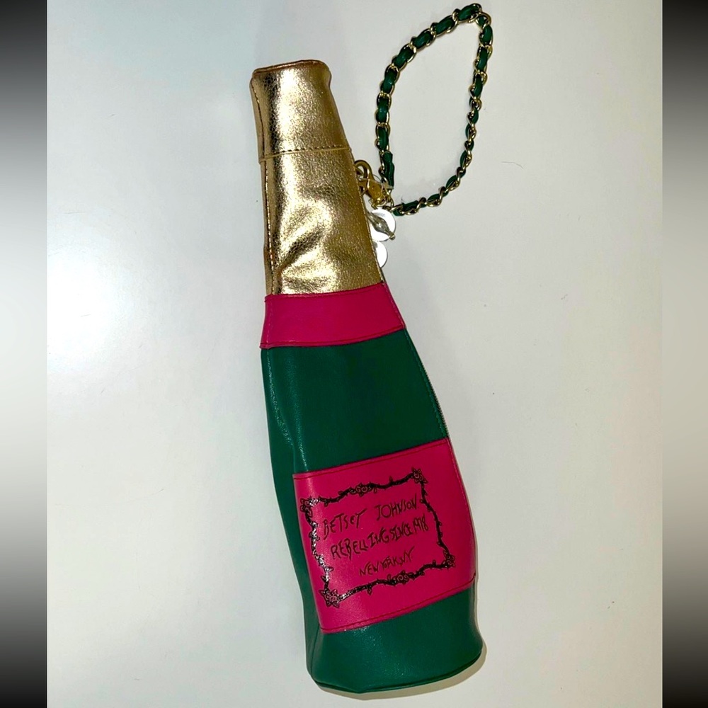 Vintage Betsey Johnson hang bag. Clutch Champagne Bottle rare